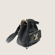 Lockme Bucket Bag