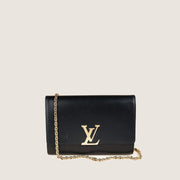 Louise GM Shoulder Bag