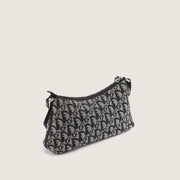 Oblique Pouch