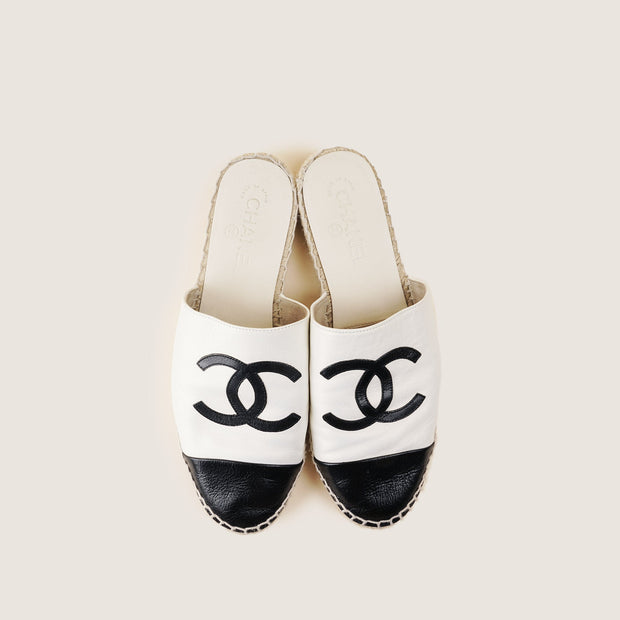 Slip-On Mules 39